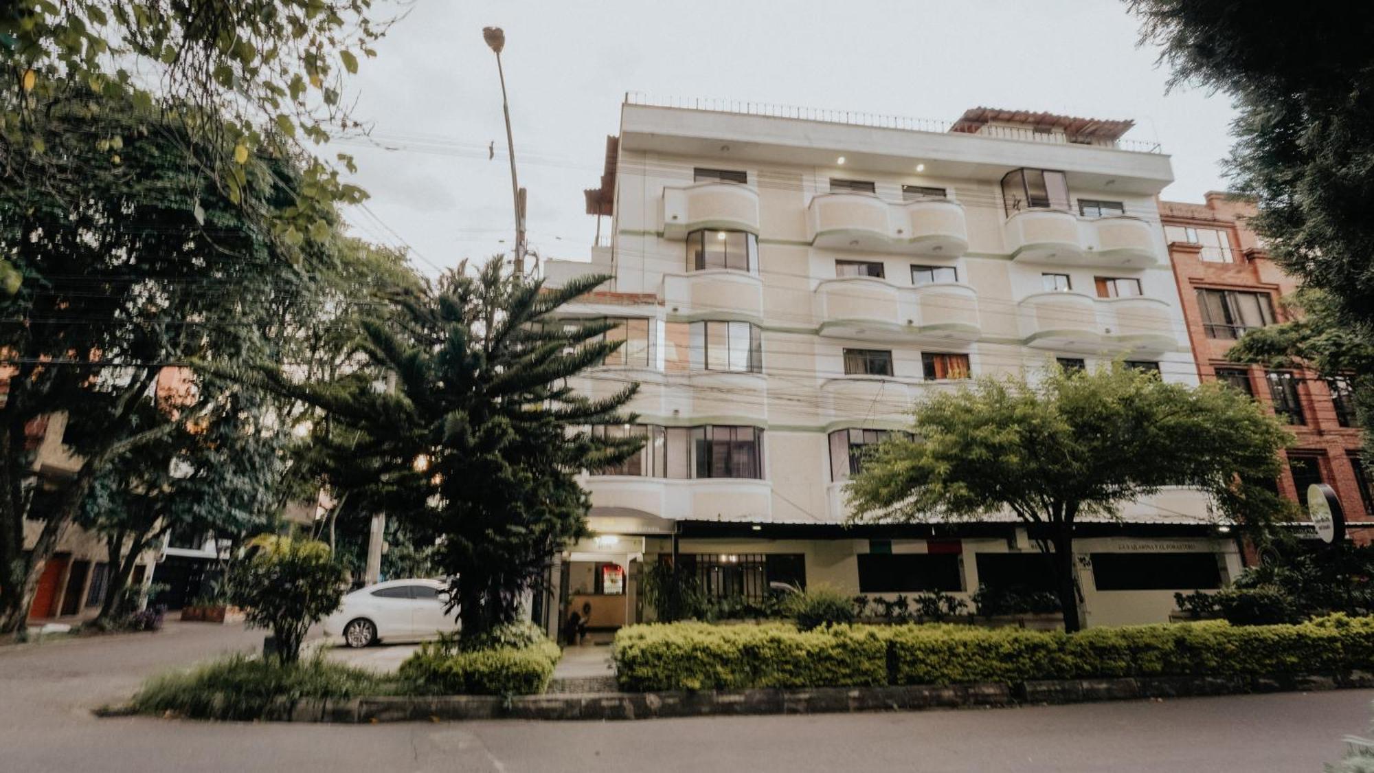 Hotel Balcones Del Estadio Medellín Buitenkant foto