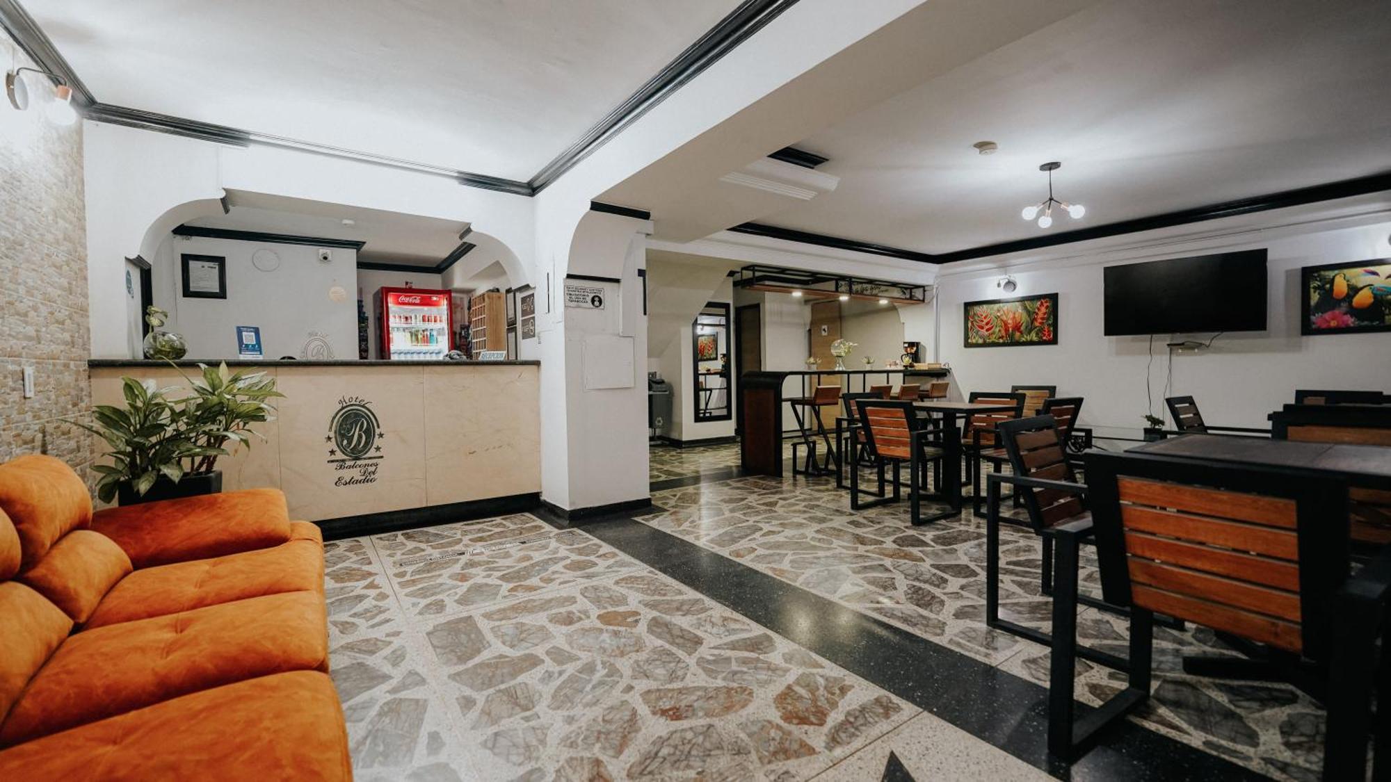 Hotel Balcones Del Estadio Medellín Buitenkant foto